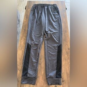 Puma Men's Gray and Black joggers L